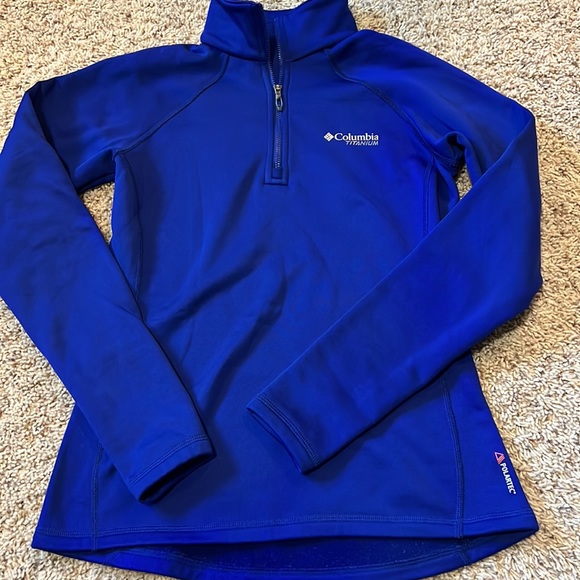 Like new women’s royal blue Columbia Titanium Polartec 1/4 zip fleece -size XS - Picture 2 of 6